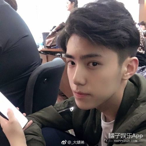  撞脸张艺兴李敏镐,一大波敲好看的素人照又来了