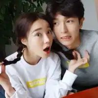 2018情侣头像一对图片春