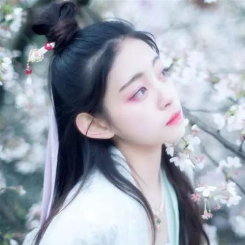 心善自然美,心慈自然端