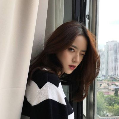 女生头像冷酷帅气图片女