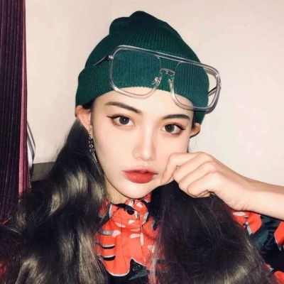 女生伤感头像凸眼