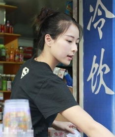  网络西施大pk甘蔗西施清纯冰粉妹妹撞脸桂纶镁