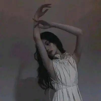  男人看了会心疼你的文案