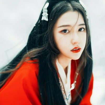  唯美女生古风头像红衣真人最新我害怕孤独也害怕辜负
