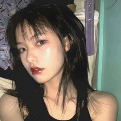  微信头像女生霸气高冷有你的日子我不会忧伤