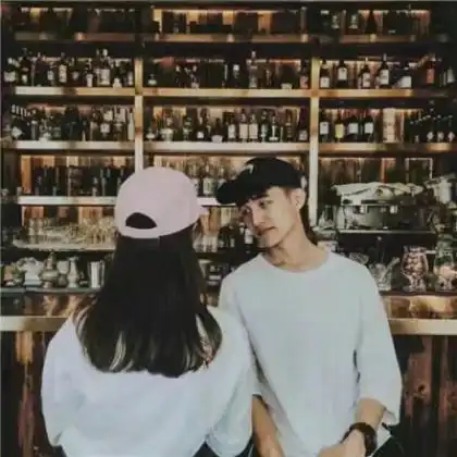  情侣甜蜜浪漫头像,你是我深爱的人