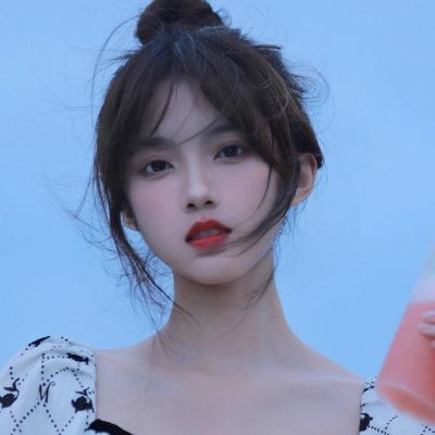  痛到骨子里的句子,适合分手后发圈,前任看了都心疼