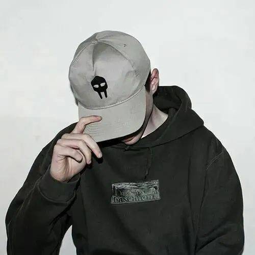  头像丨吃得苦中苦方为人上人花见草