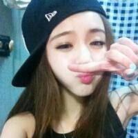  求反戴帽子女生头像