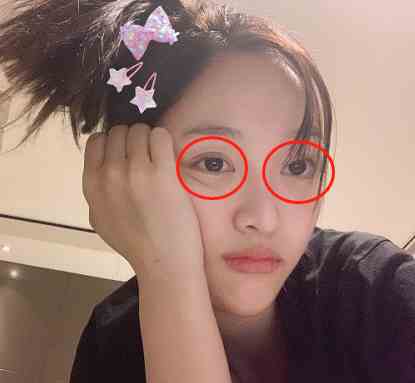  吴宣仪为高以翔换头像被说太假,晒出最新自拍后,全网道歉了