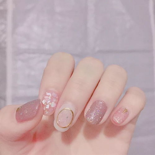  超美ins风美甲大合集,2018新年美甲拒绝烂大街