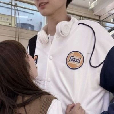  浪漫情头建议你换一换,你的女友很平凡腾讯新闻