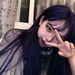  唯美好看的长发侧颜女生图像