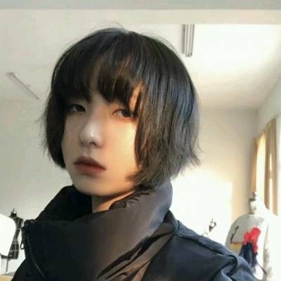  短发女生头像侧脸图片韩系短发冷酷头像大全