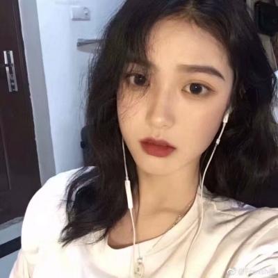  好看微信头像女生伤感,寂寞安静的女人