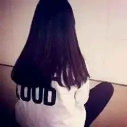  求一张相似的图片情侣