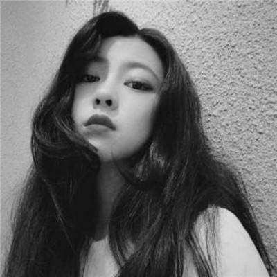  伤感头像女生冷淡黑白孤独心碎冷淡女生头像图片大全