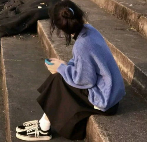  优质女头亲测头像十字开头的年龄没有谁是谁的余生