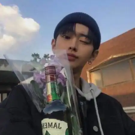  微信伤感帅气男生头像,一个人的日子是无聊的