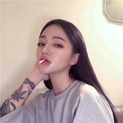  霸气高冷御姐范的二次元女生头像二次元女生动漫qq头像