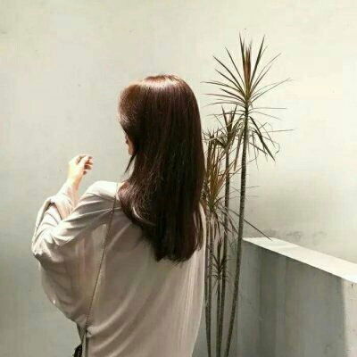  背影头像女生唯美长发好看的头像女生小清新
