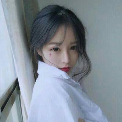  金贝豪乐门棋牌苹果版
