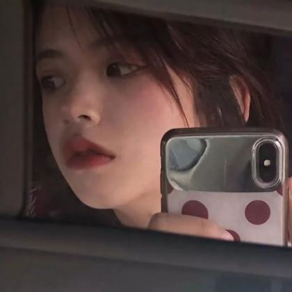  时尚高清优质女头像,一个高贵的女生