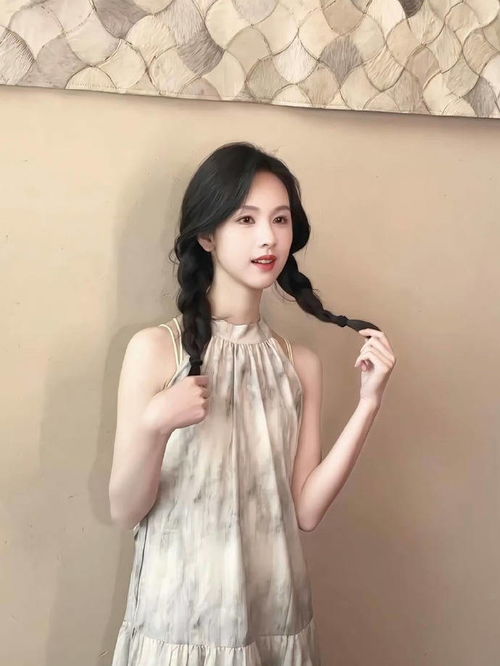  陈都灵双麻花辫营业照甜美清纯的灵动少女