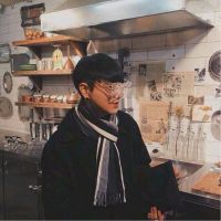  qq头像男生人人笑你活该独自凄凉可没人懂你情长.