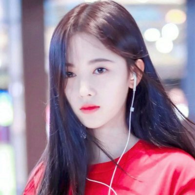  qq女生同一人头像10张多张照片