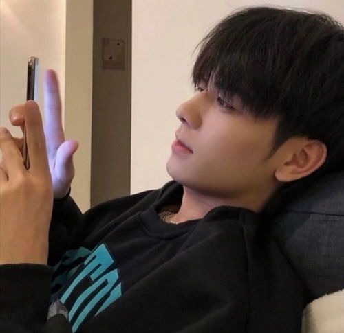  男生头像书不成字纸短情长