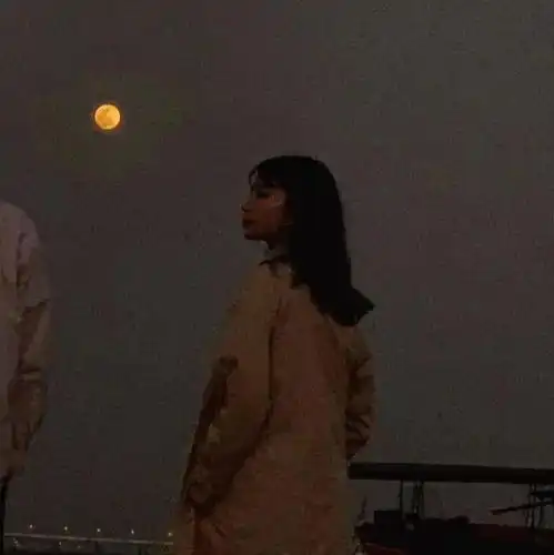 和对象换情侣头像啦