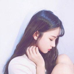  唯美伤感的女生qq头像高冷文静找那么多借口让自己不死心