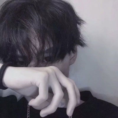  遮半边脸的男生头像高清遮住脸的男生头像图片