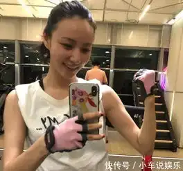  国民老公又有新女友王思聪这么多年的网红审美终于要结束了吗