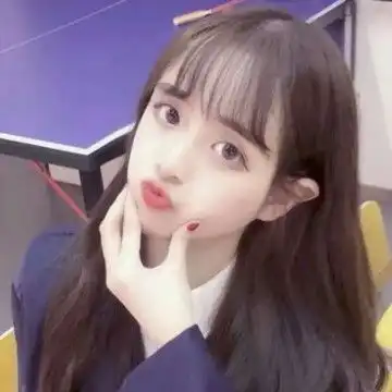  一男一女文艺范情侣头像