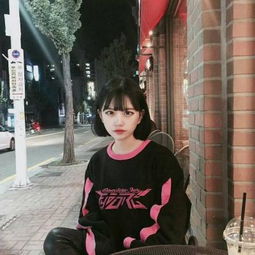 微信伤感的女生头像短发美女气质把美梦放冰箱长大再拿