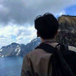 男生伤感头像背影