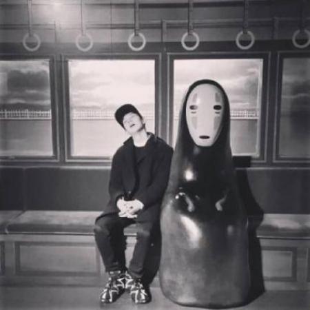  小清新男生伤感黑白头像,失恋了振作不起来了