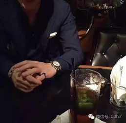  成熟稳重风格的头像男生西装衬衫头像大全