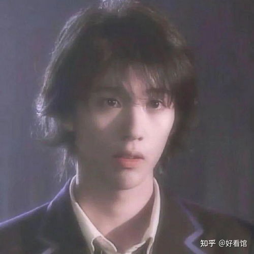  干净清爽男生头像干净有深度的男士微信头像干净阳光的男生头像清爽利落的阳光男孩头像