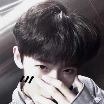  霸气高冷到爆的头像男不合你的口味就换一波吧