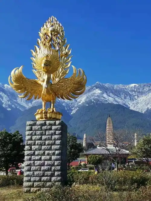  当苍山雪遇见洱海蓝,不仅美翻了朋友圈,连人民网都忍不住打call