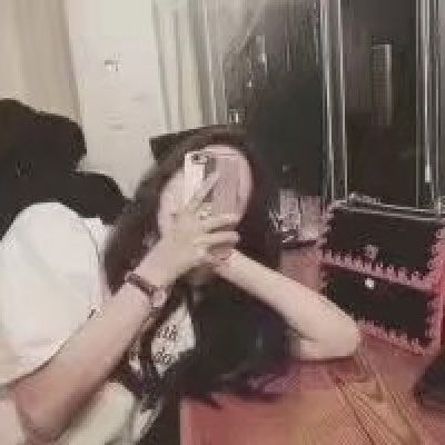  女生头像霸气超拽手机挡脸被爱伤得彻底会把自己关太紧