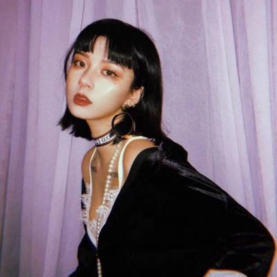  个性女头像酷短发霸气图片,高清好看的短发女头像个性酷炫