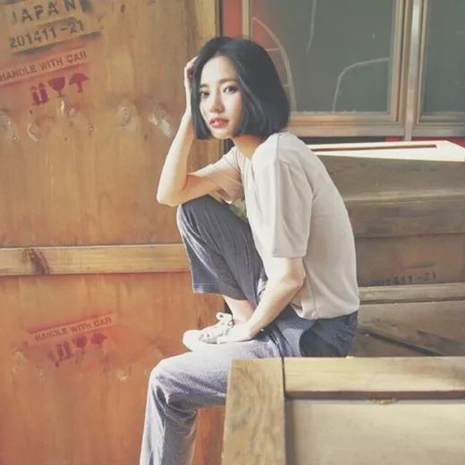  胖脸女生适合什么发型