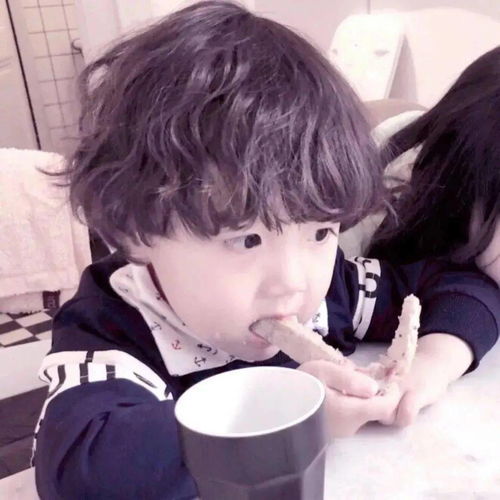  甜蜜情侣头像和活泼可爱的女孩在一起才叫谈恋爱呀比如我嘻嘻嘻