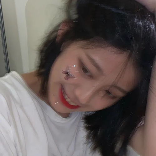  冬日美好女生头像