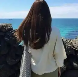  亲爱的想你只能在心里,难言的痛只有自己清楚