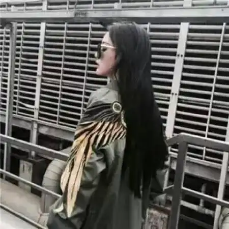 情侣头像一左一右唯美头